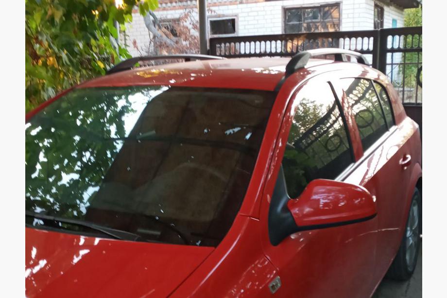 Opel Astra H 2004–2013 Aluminium dakrails (HB, zwart) Image