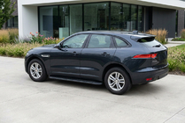 Jaguar F-PACE 2016– Bosphorus Black side steps (2 st., aluminium) foto 1