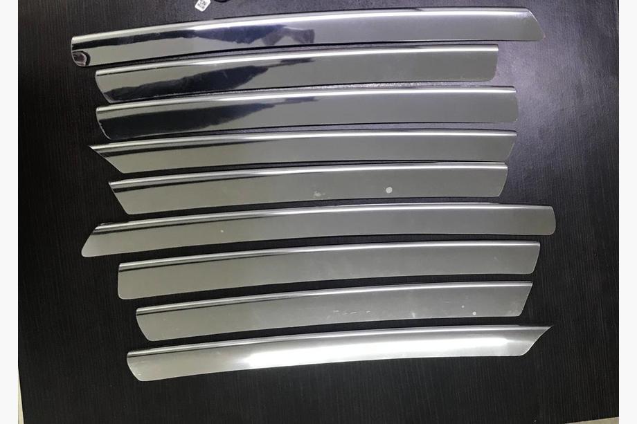 Mercedes Vito W638 1996–2003 AFGEPRIJSD! Onvolledige set chromen grillelijsten (9-delig) Image