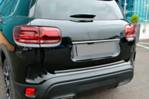 Citroen C5 Aircross 2017–2025 Chromen sierlijst boven de kentekenplaat (RVS) foto 2