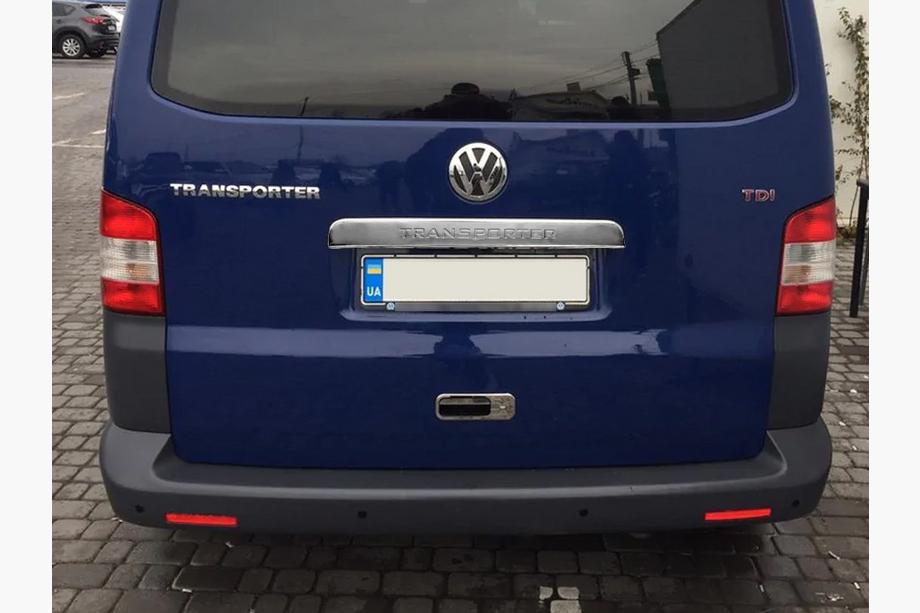 Volkswagen T5 Transporter 2003–2010 Sierlijst boven kenteken voor achterklep (met opschrift, RVS) OmsaLine - Italiaans roestvrij staal Image