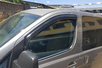 Hyundai H300, H1, Starex 2008–2020 Buitenste raamlijsten (2 stuks, RVS) foto 1